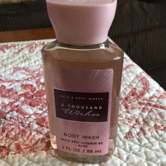 Bath & Body Works A Thousand Wishes Mini Gift Set - Picture 4 of 5